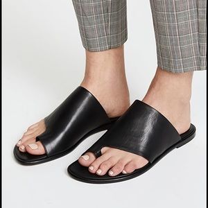 Vince Edris Toe Loop Sandal 36/6